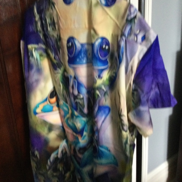 The Ultimate Frogs Shirt…nwot Mens unique design - Picture 9 of 13